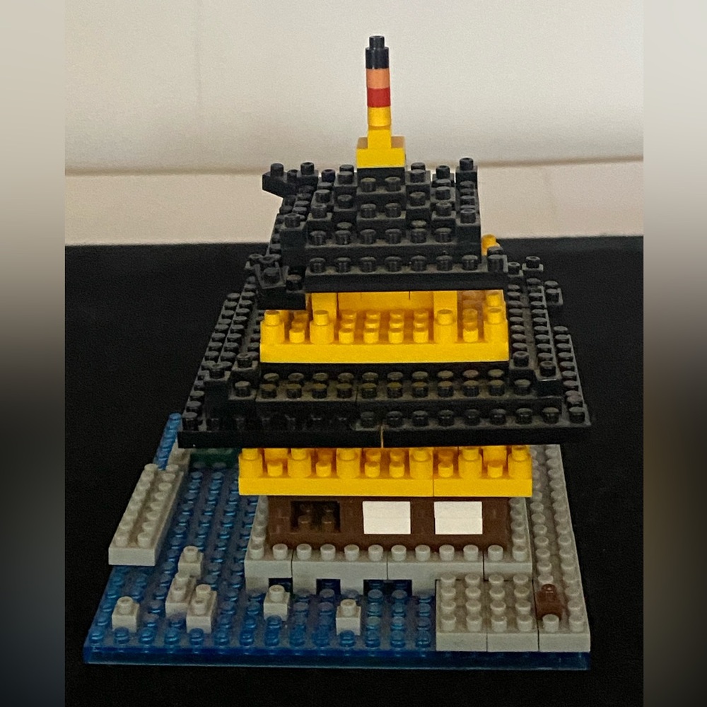 LEGO Architecture Pagoda Mini-Building Block Set - Some pieces missing - Picture 3 of 4